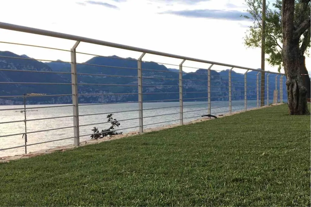 Villa Teresa.. Appartamento “Casa Marta” Brenzone sul Garda 0*,  Italy