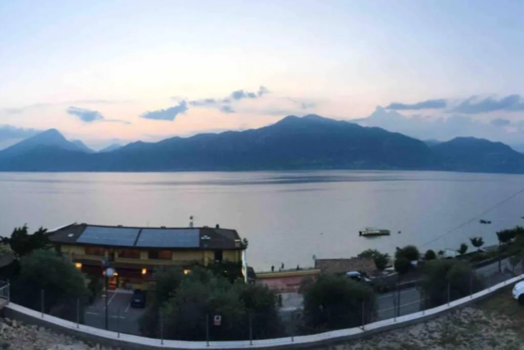 Villa Teresa.. Appartamento “Casa Marta” Brenzone sul Garda Apartment
