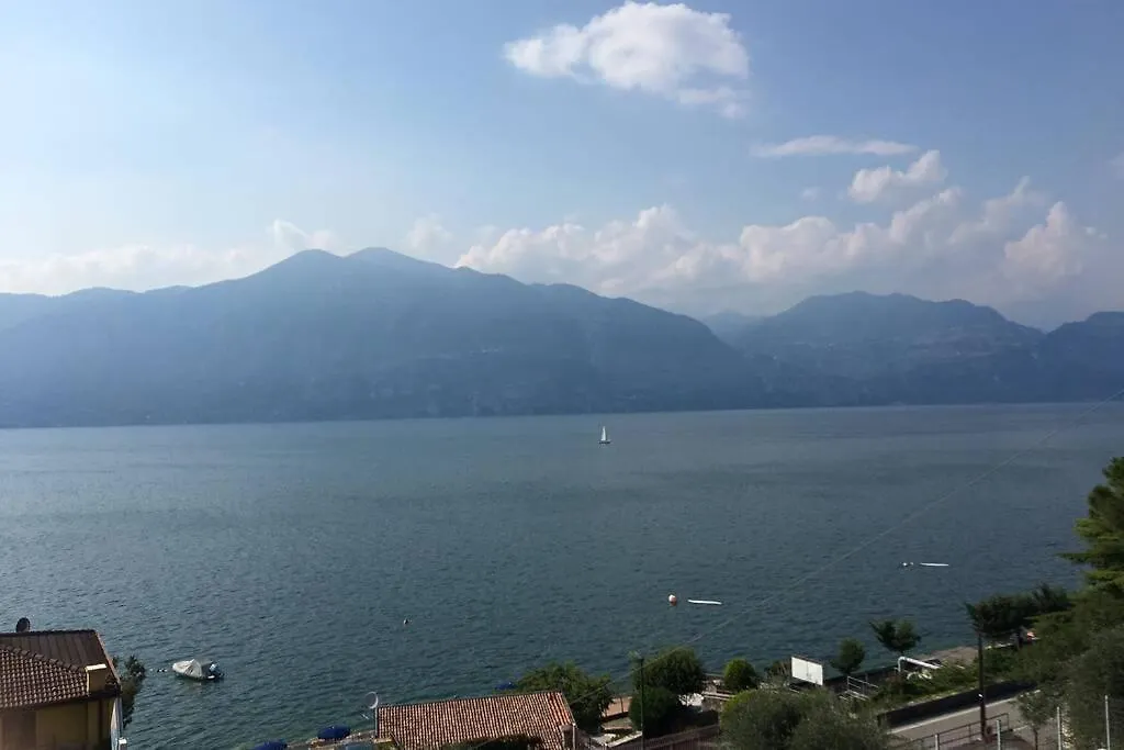 Villa Teresa.. Appartamento “Casa Marta” Brenzone sul Garda Apartment