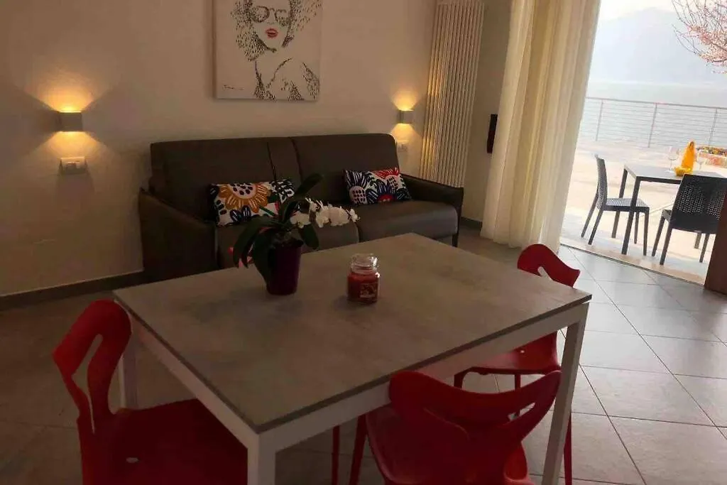 Villa Teresa.. Appartamento “Casa Marta” Brenzone sul Garda